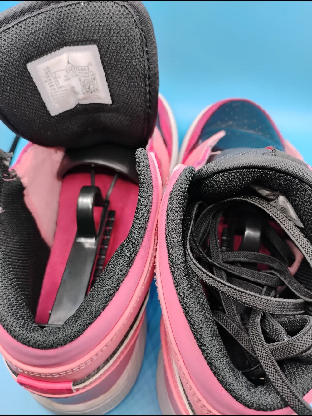 Jordan's High-Top Basketball Shoes - Black/Pink